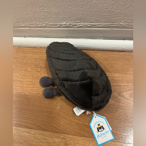 Jellycat authentic Amuseables Michelle Mussel, new with tags - Picture 2 of 5